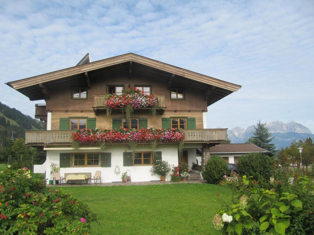 Отель Haus Friedl Кицбюэль Экстерьер фото